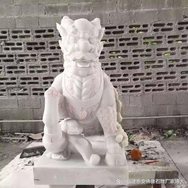 leyu.乐鱼石雕麒麟在宗祠中的粉饰感化