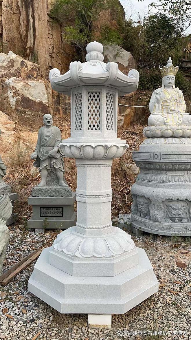 乐鱼官网石雕灯笼石材精选图片：天然之美与匠心的分离